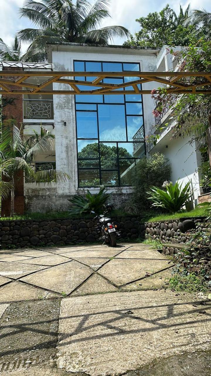 Orchid Villa Pinangode Exterior photo