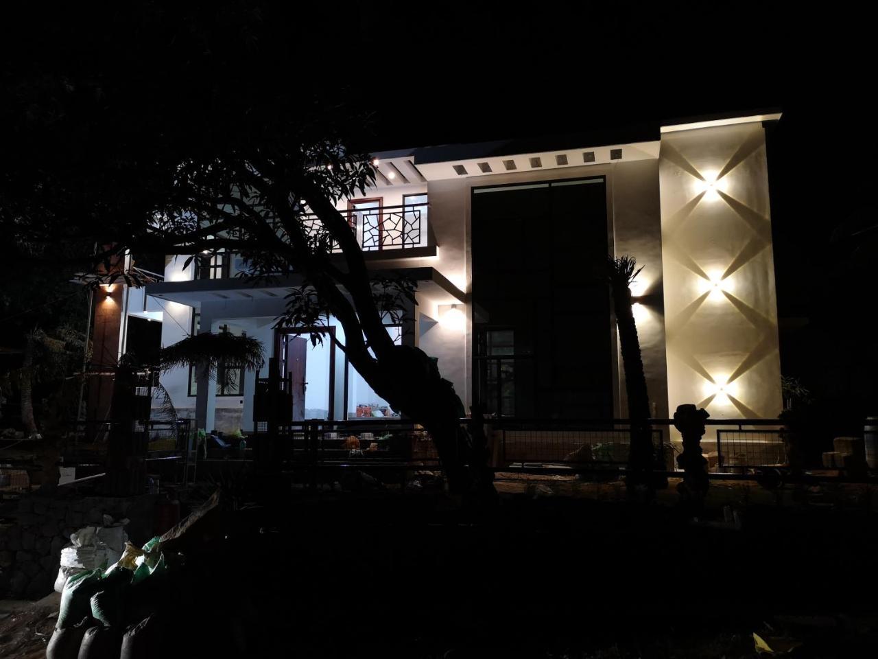 Orchid Villa Pinangode Exterior photo