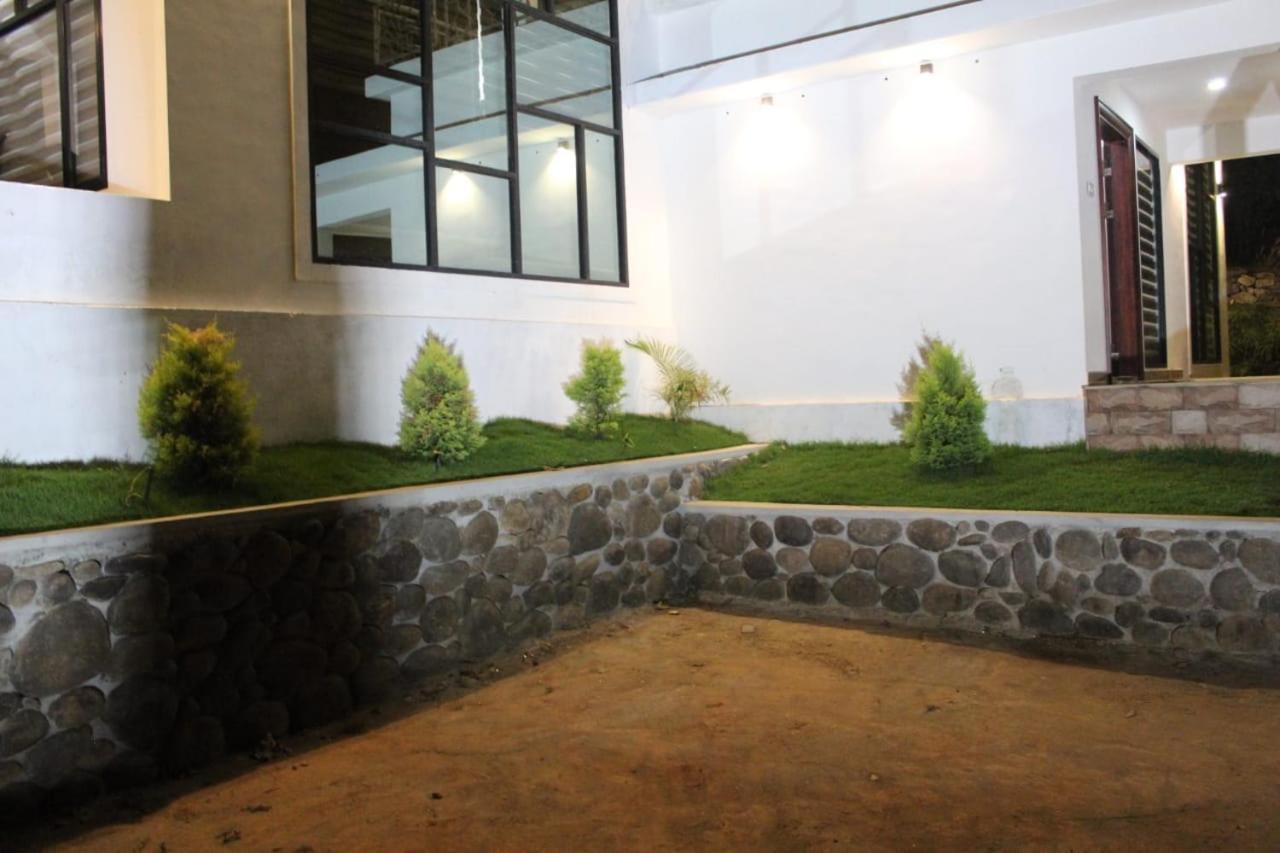 Orchid Villa Pinangode Exterior photo